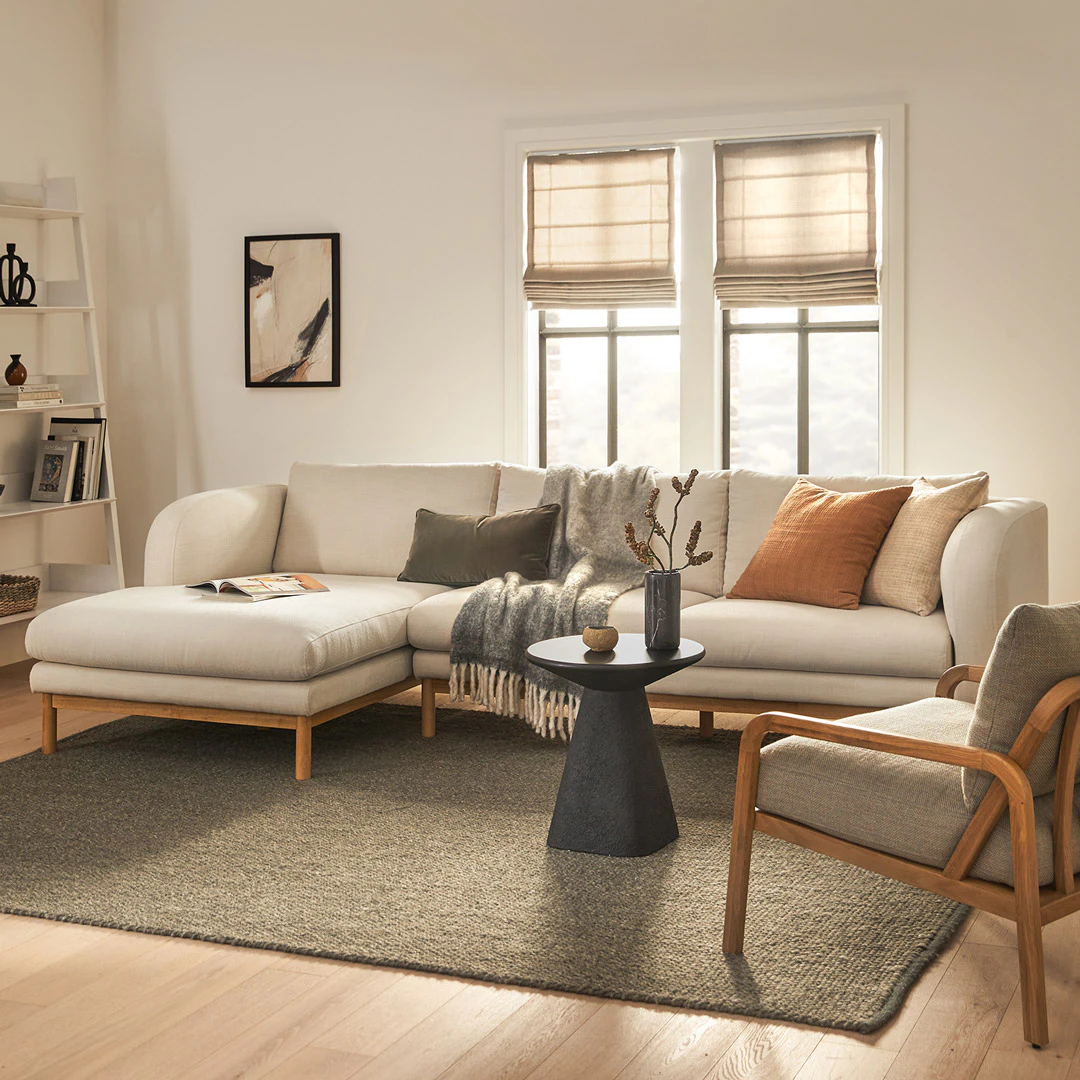 Cải tạo căn hộ 114 m2 tone đen trắng với 600 triệu đồng
